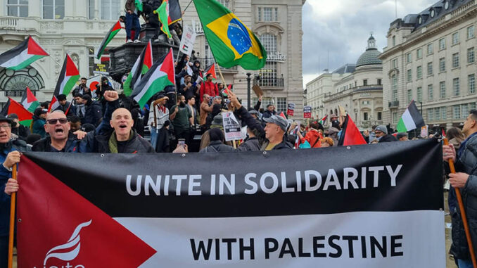 Front of 21 October Palestine march