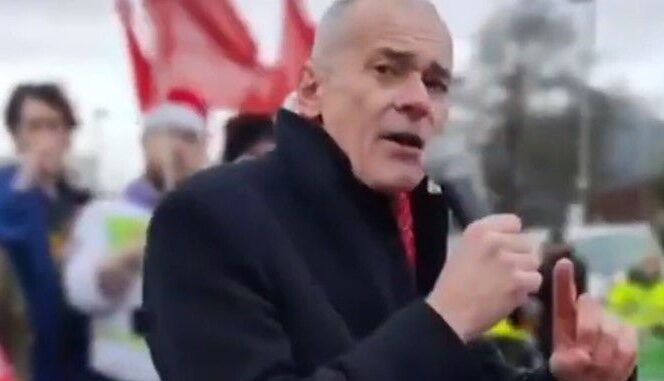 Simon Dubbins at the Vauxhall Luton protest
